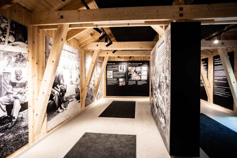 Galleria Humina 1952 nayttely